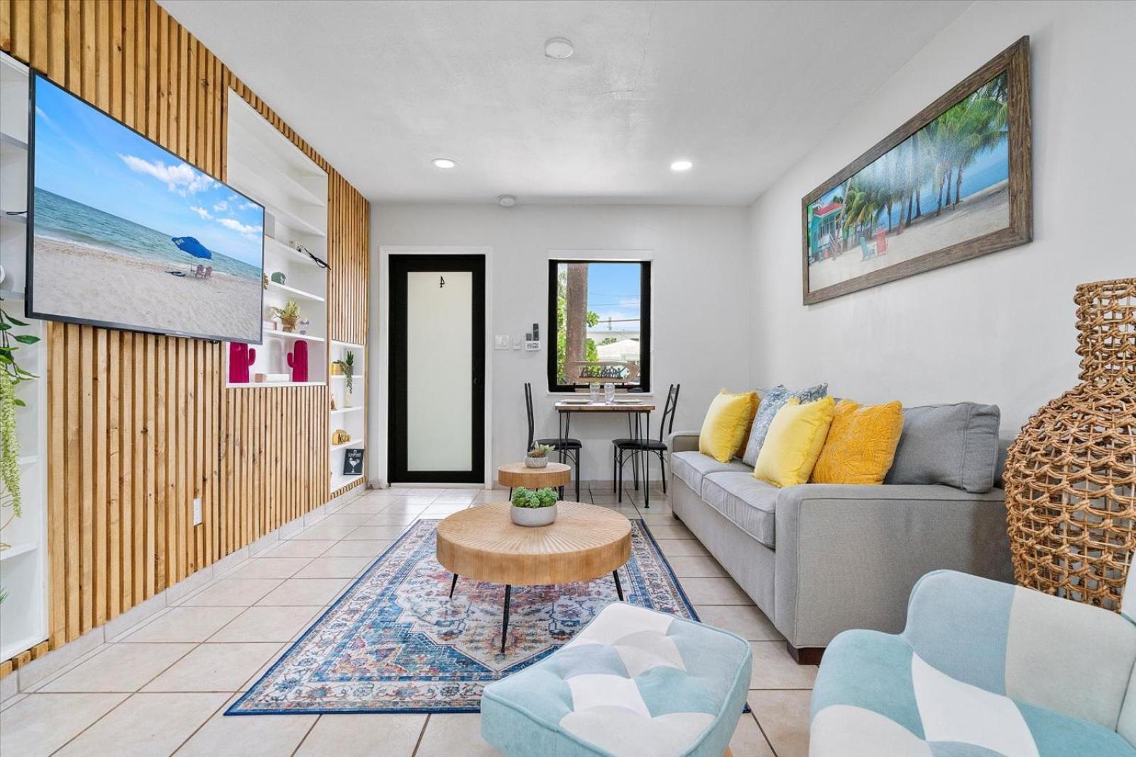Apartament Walnut By The Sea Hollywood Pokój zdjęcie
